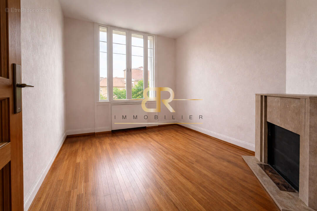 Maison à PONTAULT-COMBAULT