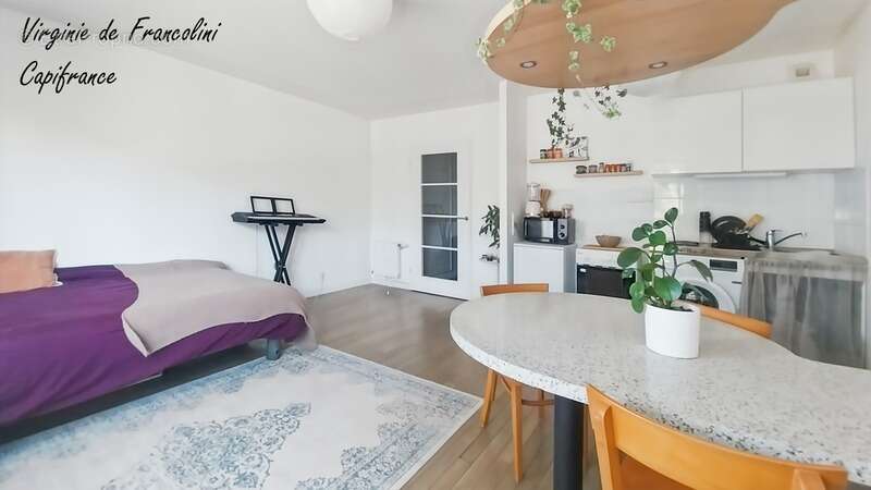 Maisons-Alfort-Quartier Charentonneau-A vendre studio 30,57m2- Résidence 2014-Proche commerces, transports,marché - photo 6