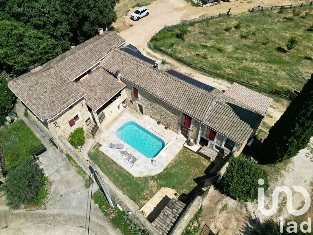 Photo 1 - Maison à SABRAN