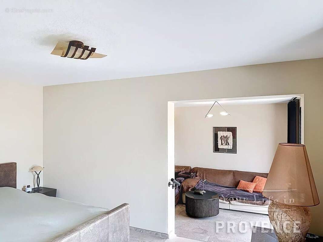 Maison à LA GARDE-FREINET