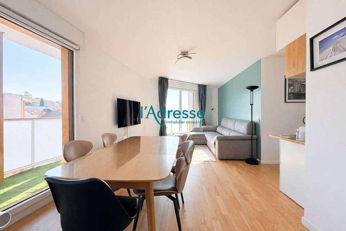 Appartement à NANTERRE