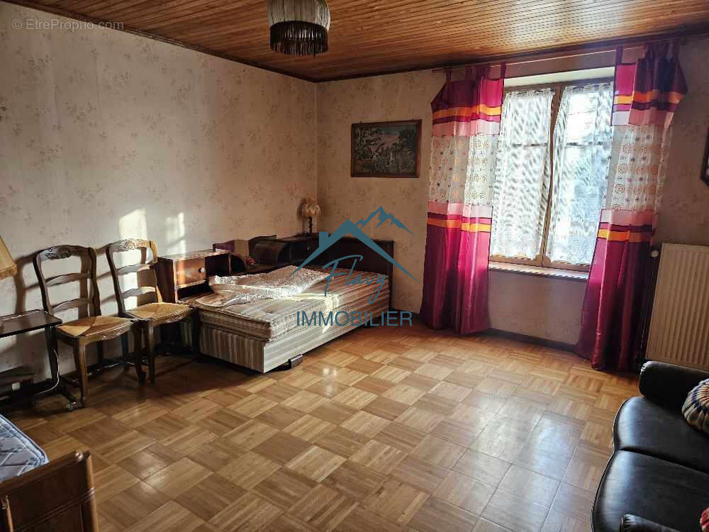 Maison à GIRECOURT-SUR-DURBION