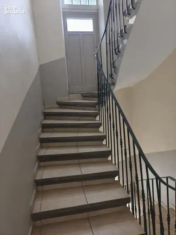 Appartement T3  8 rue Elise Arnal Sabde à MILLAU - photo 2