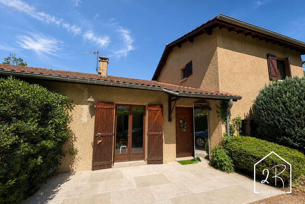 Villa de 160 m2 habitables sur un terrain de 1090 m2 - photo 6