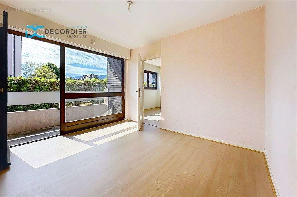 Appartement T2 de 43 m² à rénover - photo 11