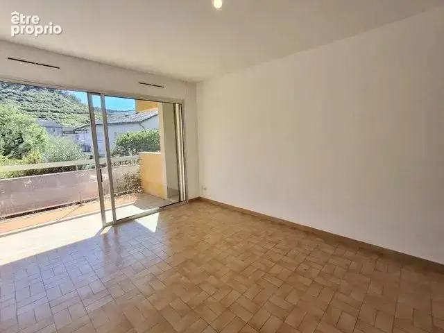 Appartement + terrasse - photo 9