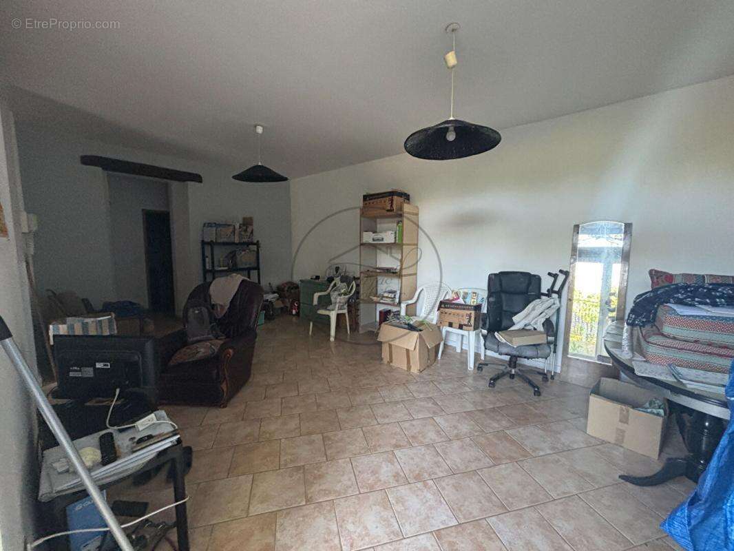 Appartement à BARJAC
