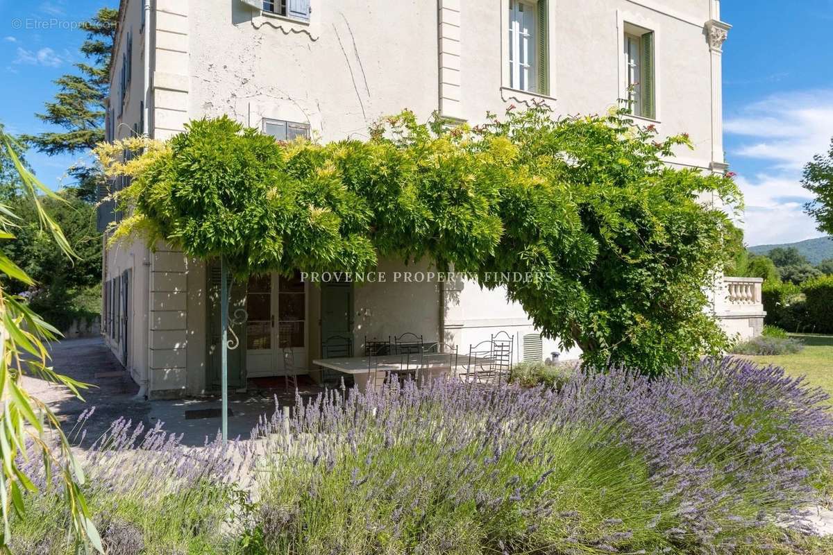 Maison à DRAGUIGNAN