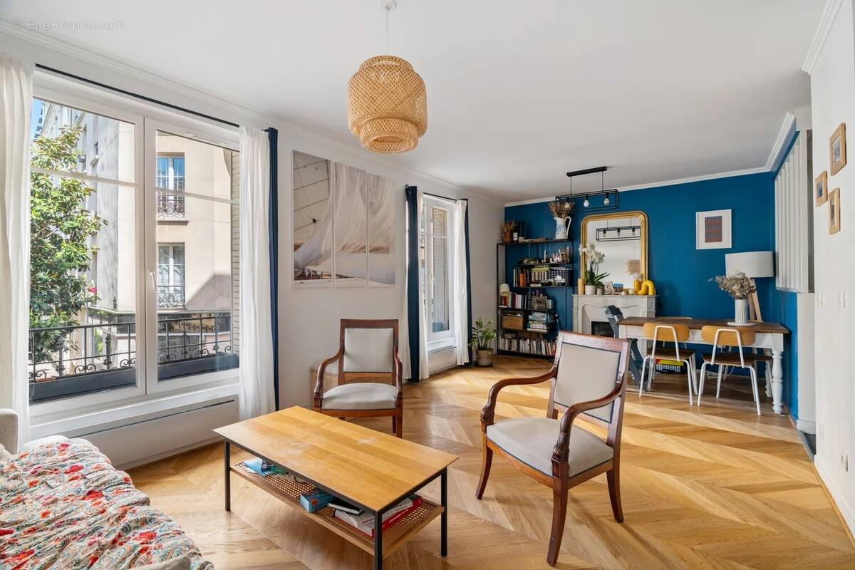 Appartement à LEVALLOIS-PERRET