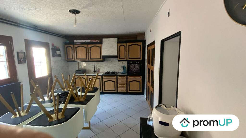 Maison à LES RICEYS