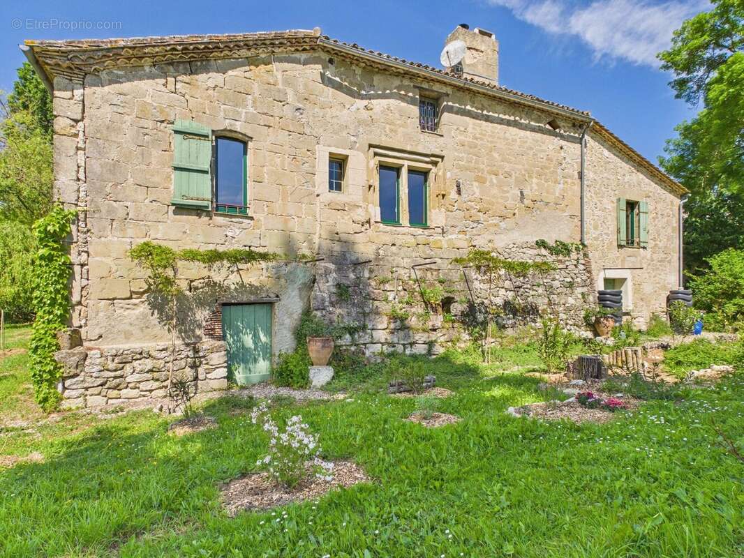 Maison à LAUZUN