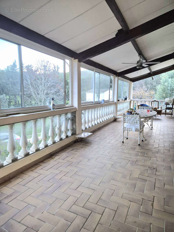 Maison à BORMES-LES-MIMOSAS