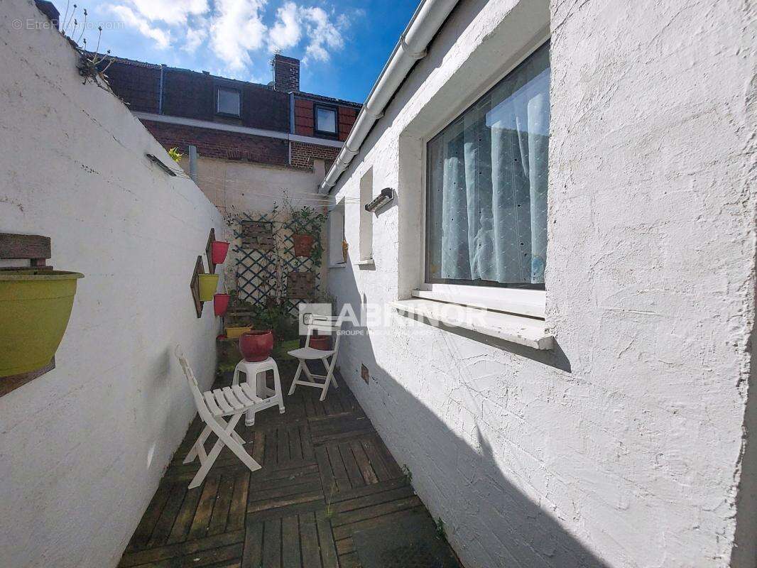 Maison à HOUPLINES