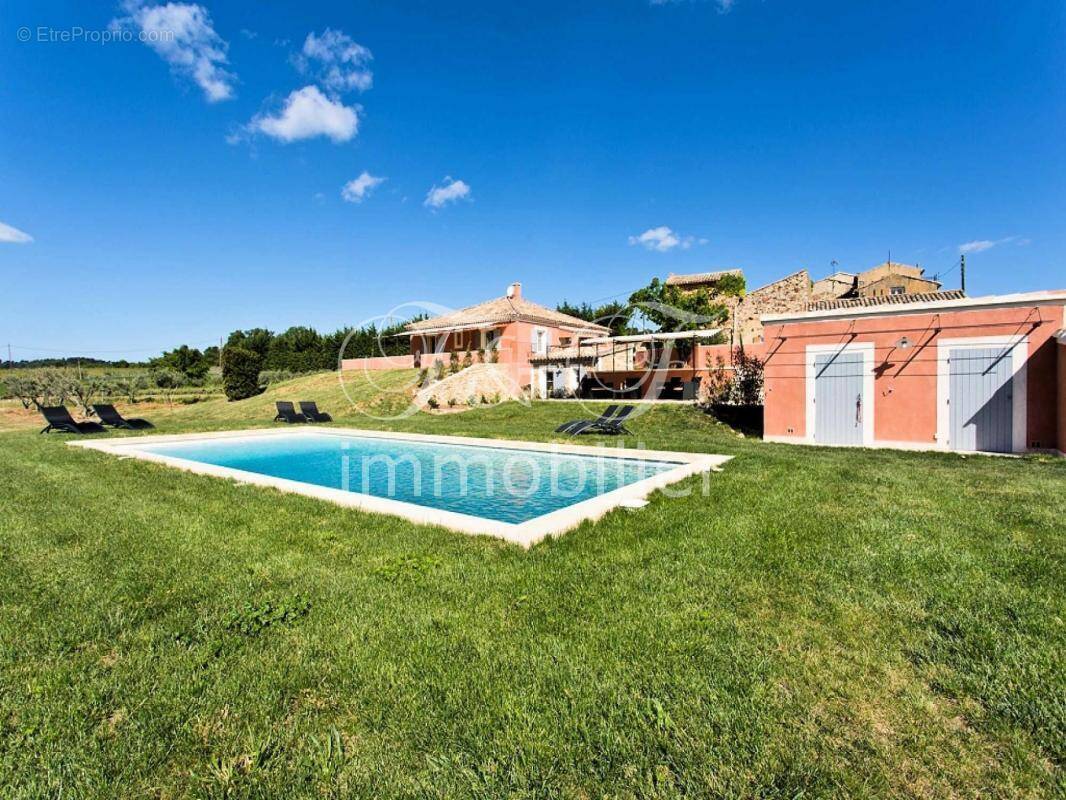 Maison à ROUSSILLON