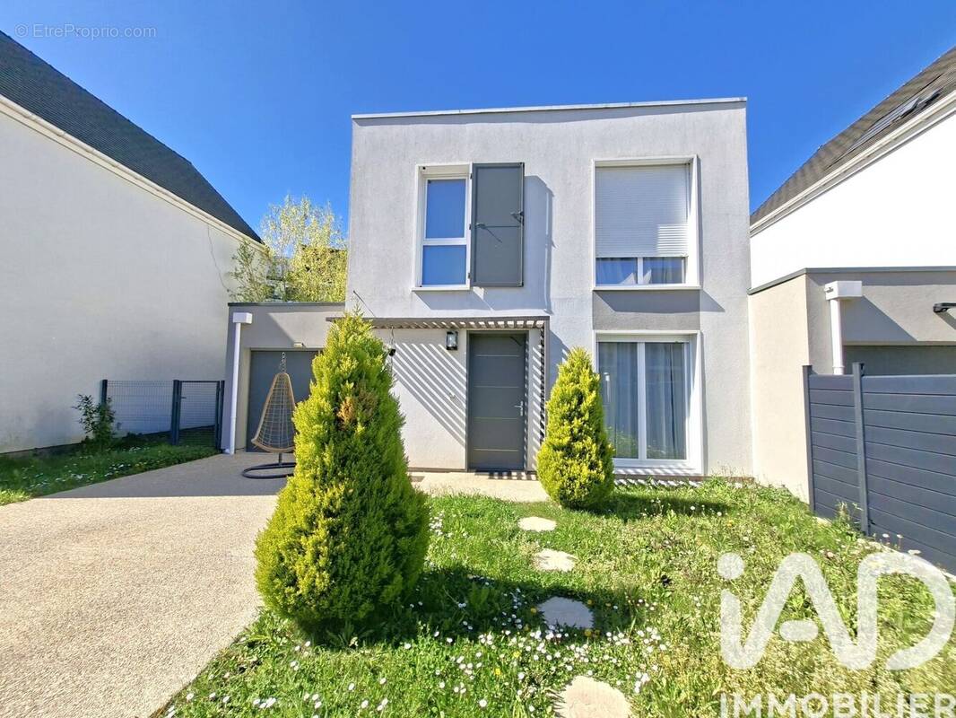 Photo 1 - Maison à LOUVRES