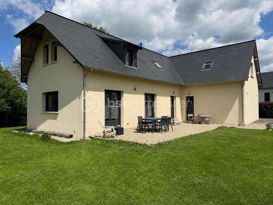 Maison à PONT-L'EVEQUE
