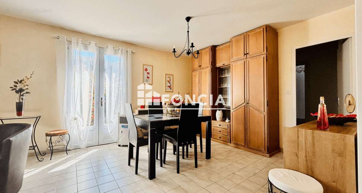A fouras, pavillon de plain-pieds dans un quartier calme - photo 2