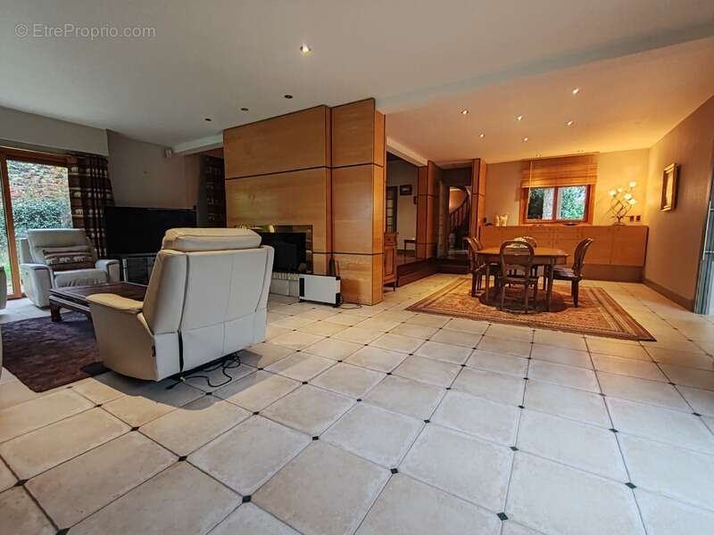 Propriete à vendre 12 pièces L'OIE (85) - photo 10