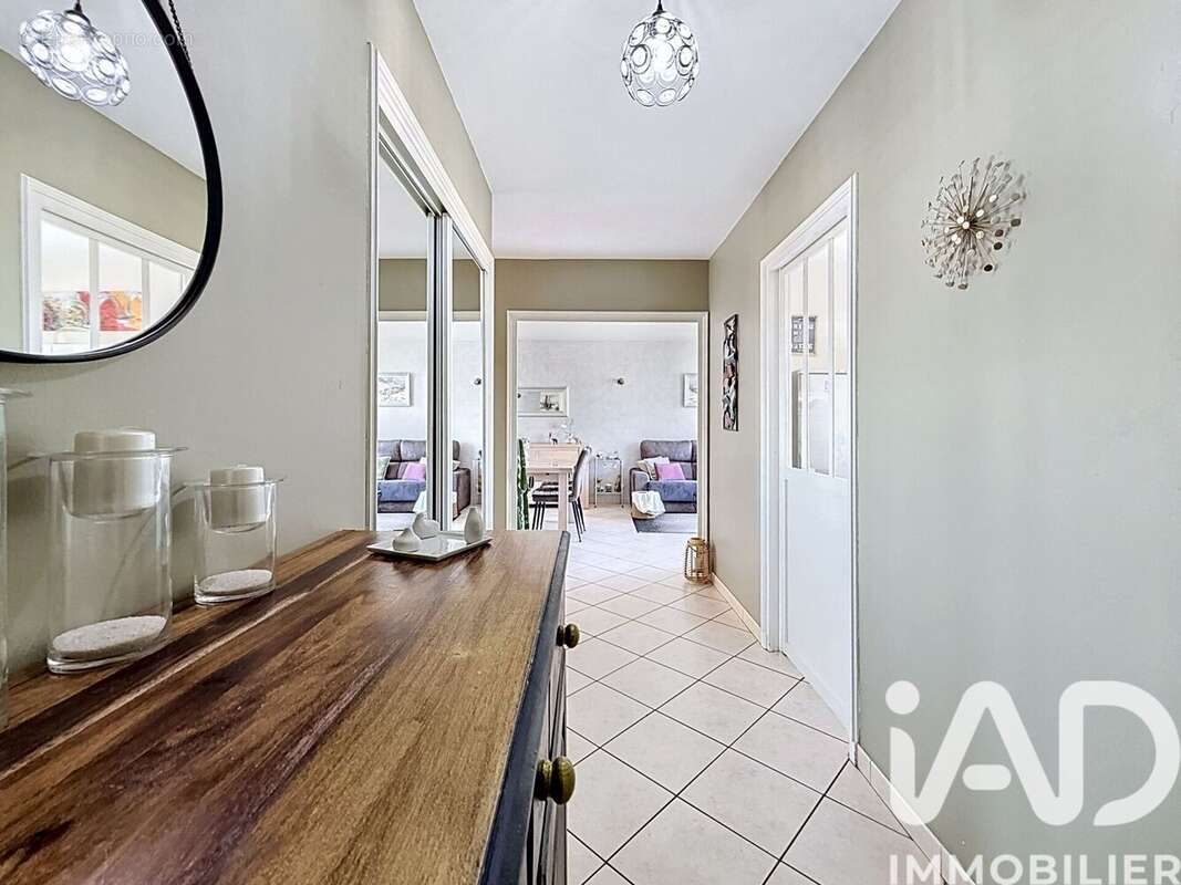 Photo 2 - Appartement à VILLEFRANCHE-SUR-SAONE