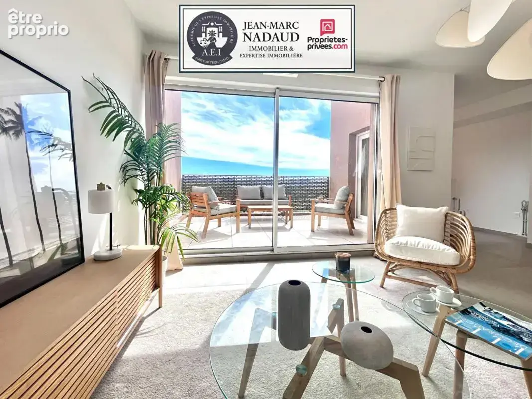 Fréjus - T4 signature, Dernier Étage + Rooftop 63 m² ? Panorama Estérel & Horizon Mer - photo 3