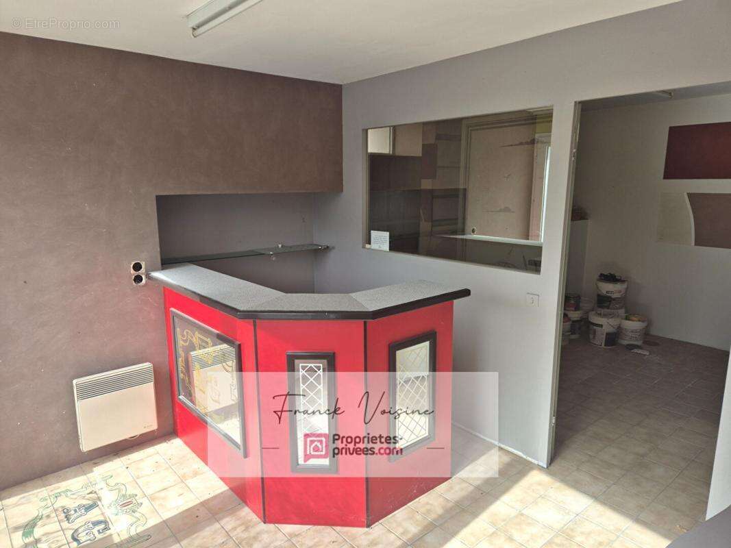 A VENDRE à Rochetrejoux, atelier de 173 m2 env - photo 3