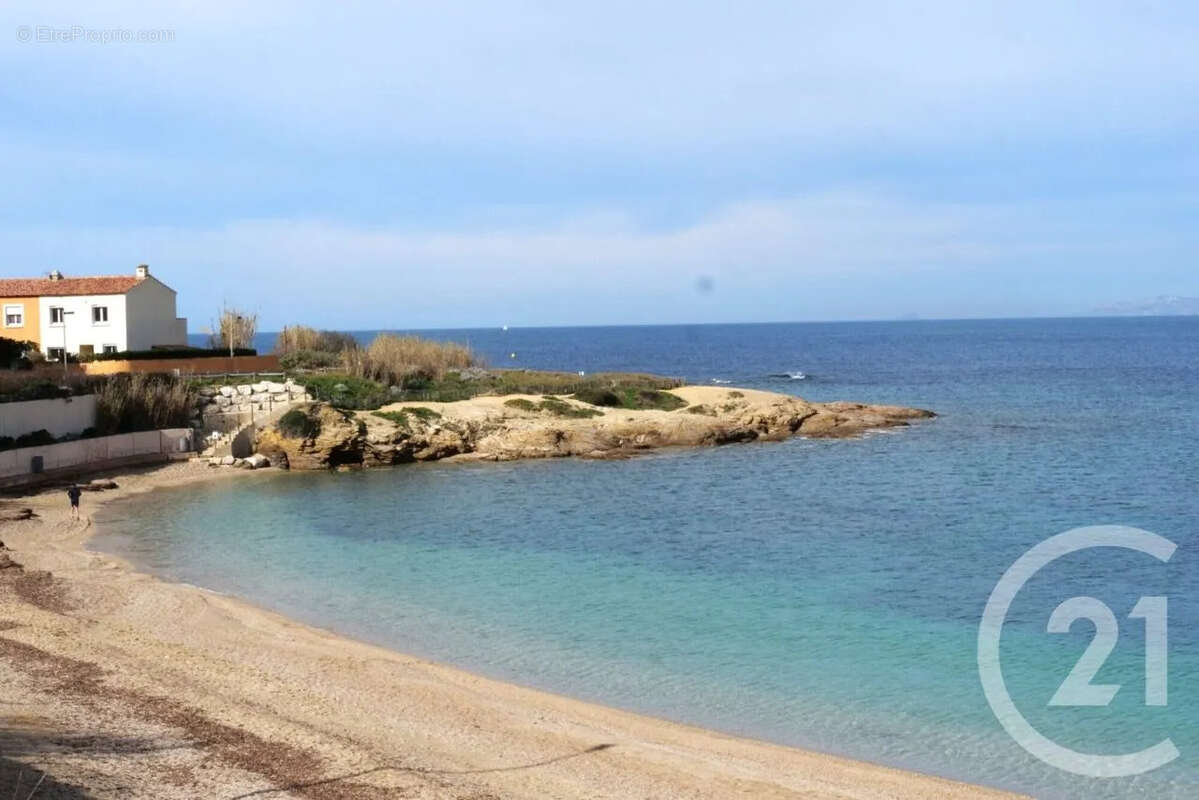 Appartement à SIX-FOURS-LES-PLAGES