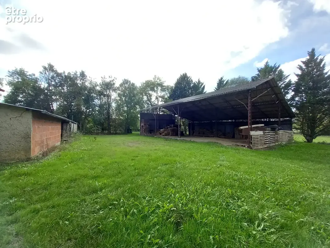 Propriété avec maison d'habitation 150m2, dépendances et 1ha de terrain - photo 8