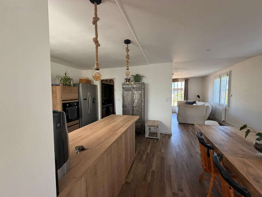 Maison 126 m² à Rochefort  - photo 3