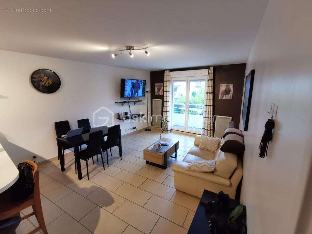 Appartement à CORBEIL-ESSONNES