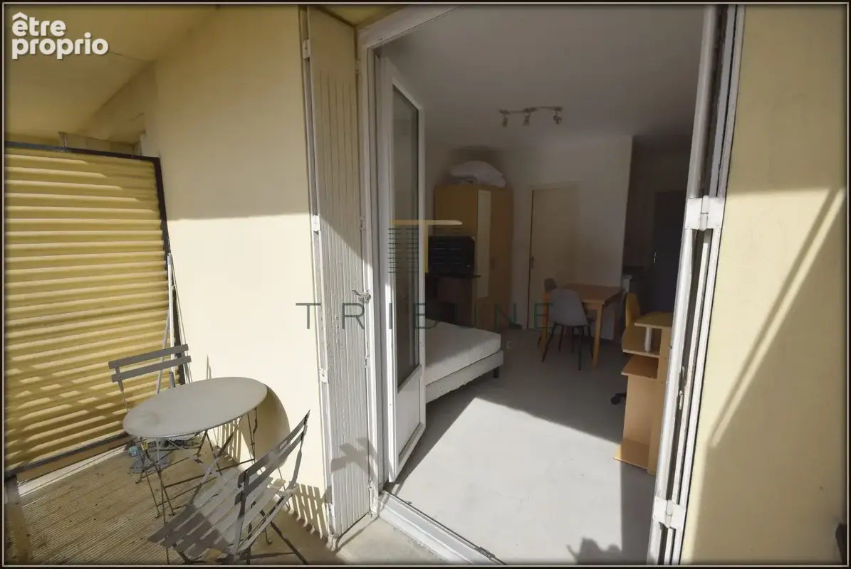 Studio avec balcon et parking   cœur de ville - photo 3