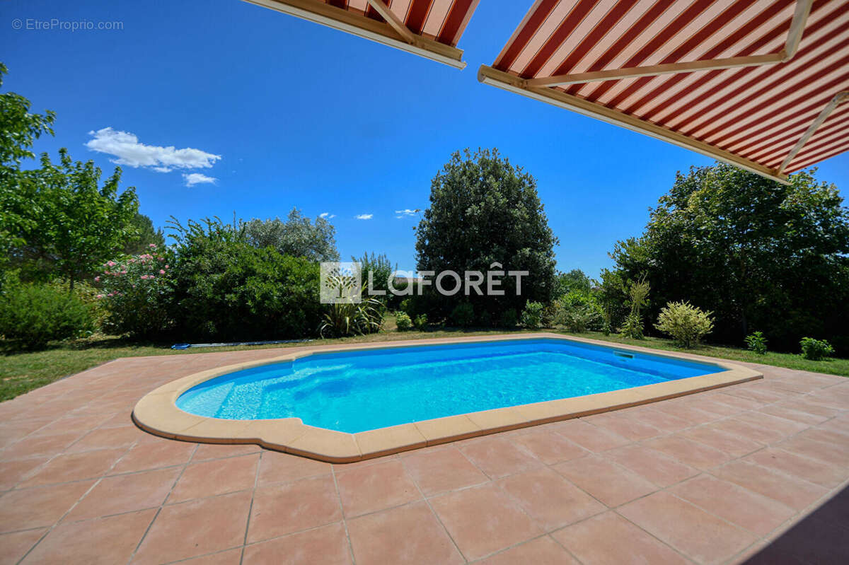 Jolie propriété de style provençal avec piscine à vendre à Lisle-sur-Tarn - photo 3
