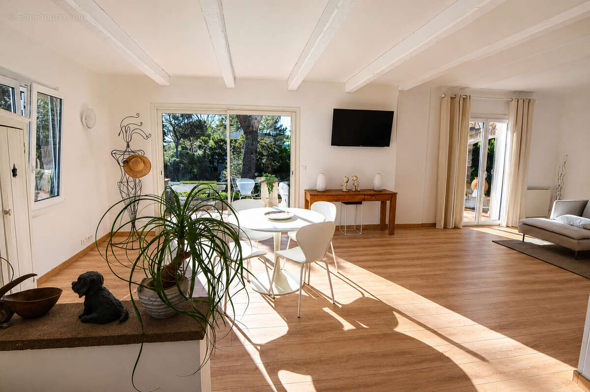 Villa proche mer et commerces - photo 2