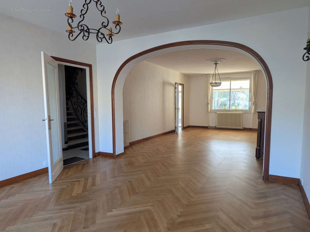 Maison de ville avec garage - photo 5