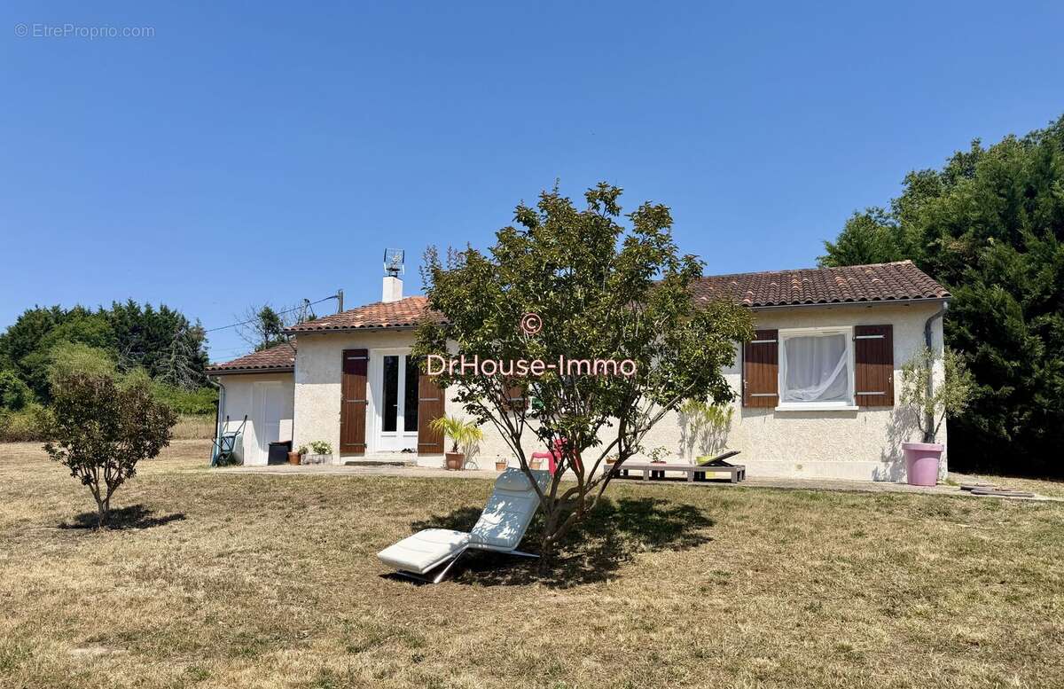 Maison 88 m² à La Roche-Chalais  - photo 2