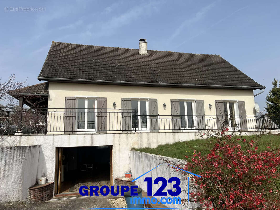 Maison à POURRAIN