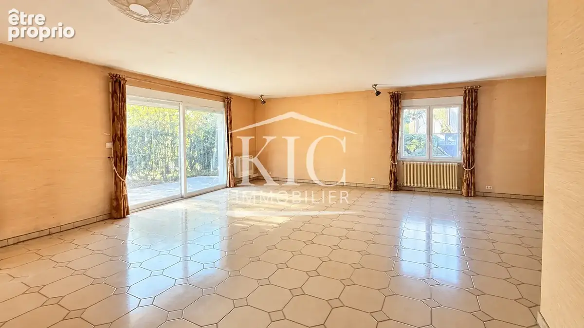 Carcassonne - maison d'architecte de 140 m2 - 3 chambres - solarium - garage - photo 3