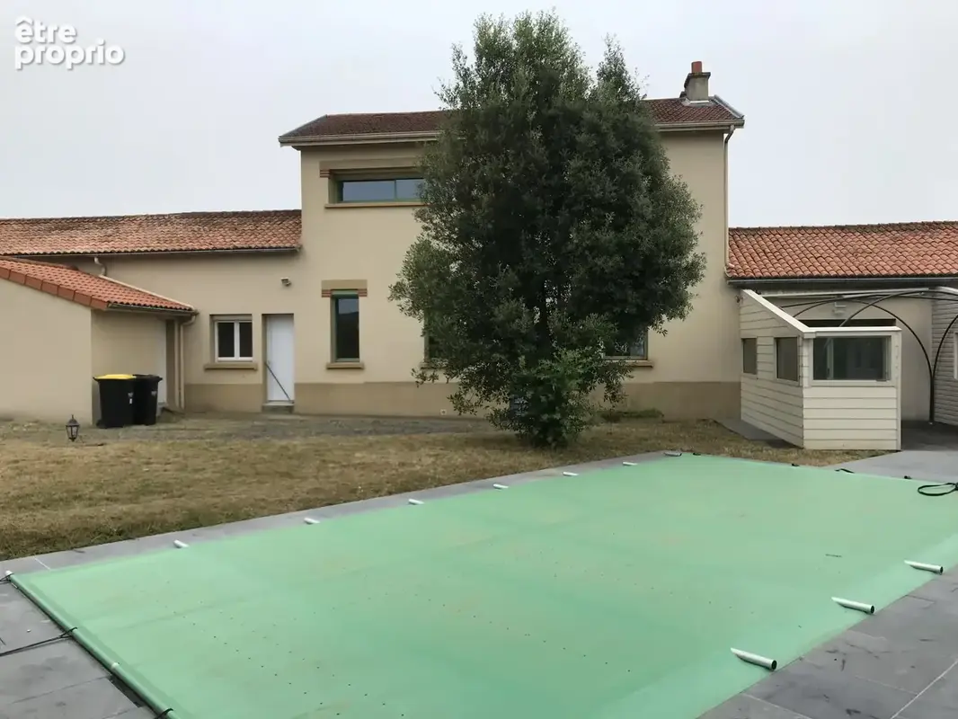Grande maison avec piscine - photo 2