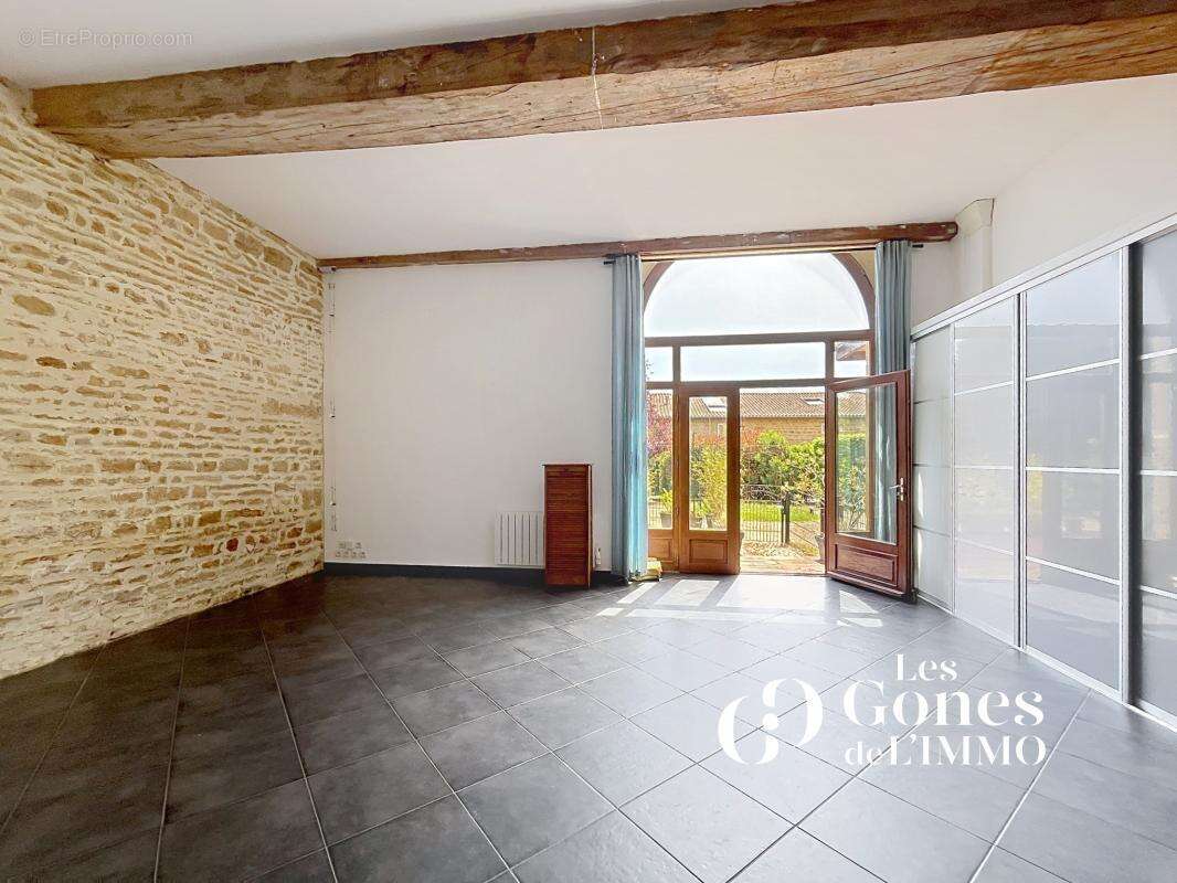 Appartement à BULLY
