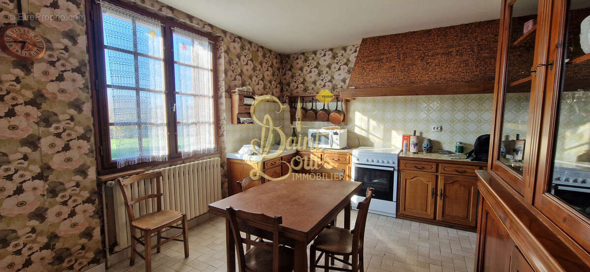 Maison à CHAVEIGNES