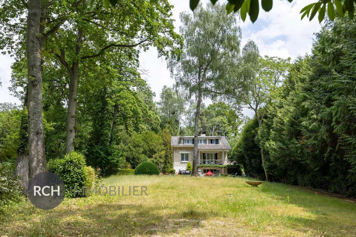 Maison à MONTFORT-L'AMAURY