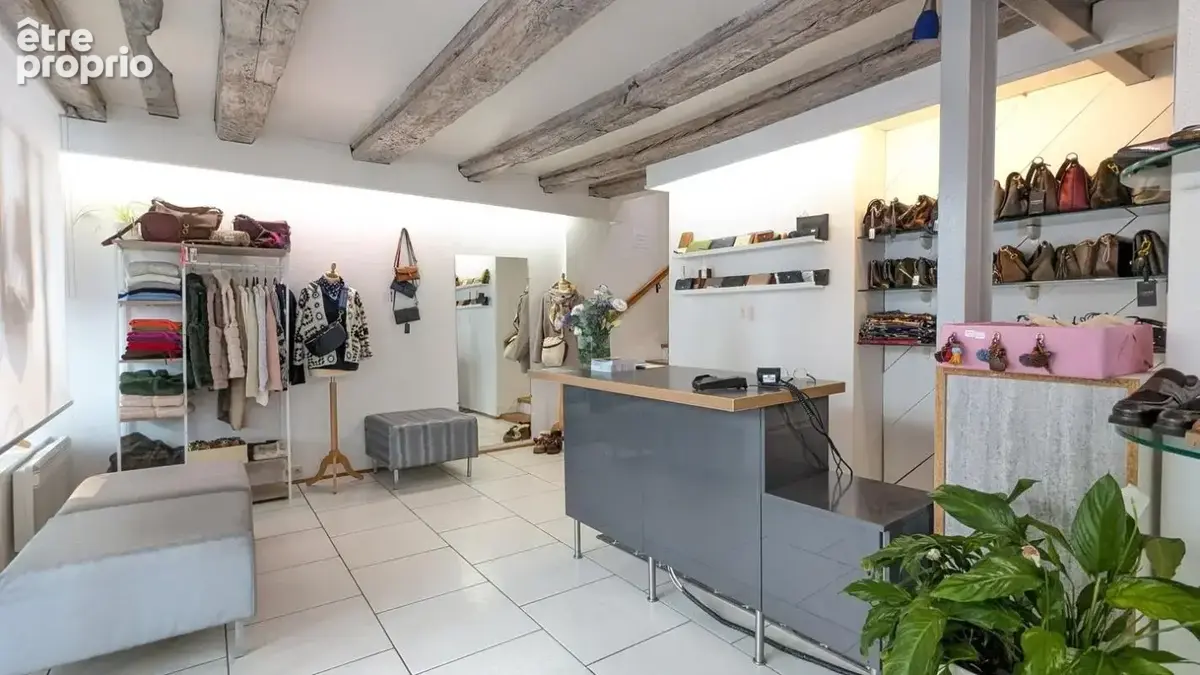 Fonds de commerce, emplacement de 1er plan + droit au bail - photo 2
