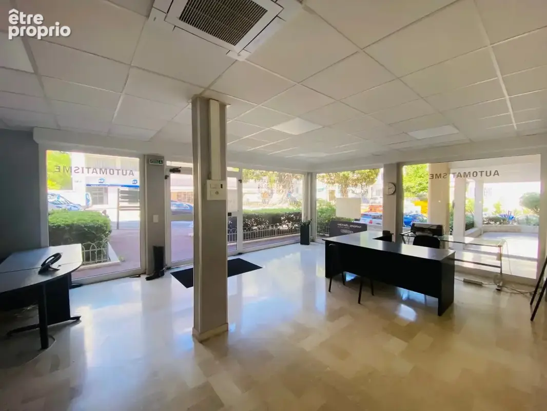 Rare - Murs de commerce  - Centre Beaulieu sur mer - photo 2