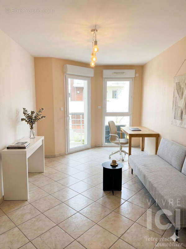 Appartement à SAINTE-LUCE-SUR-LOIRE