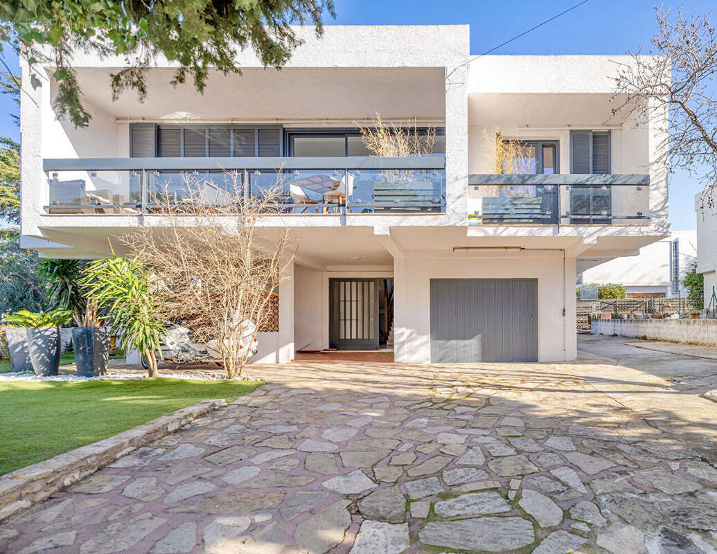 Maison à SIX-FOURS-LES-PLAGES