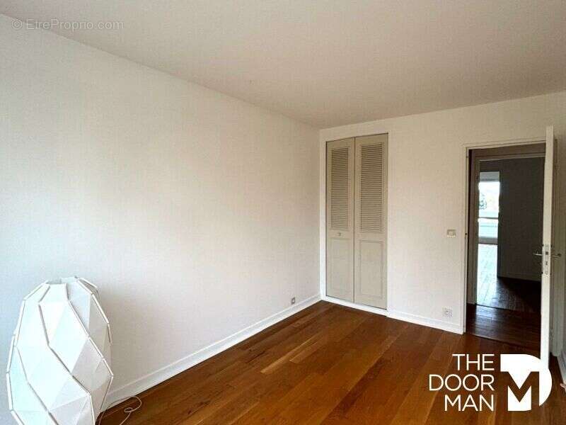 Appartement à LES ESSARTS-LE-ROI