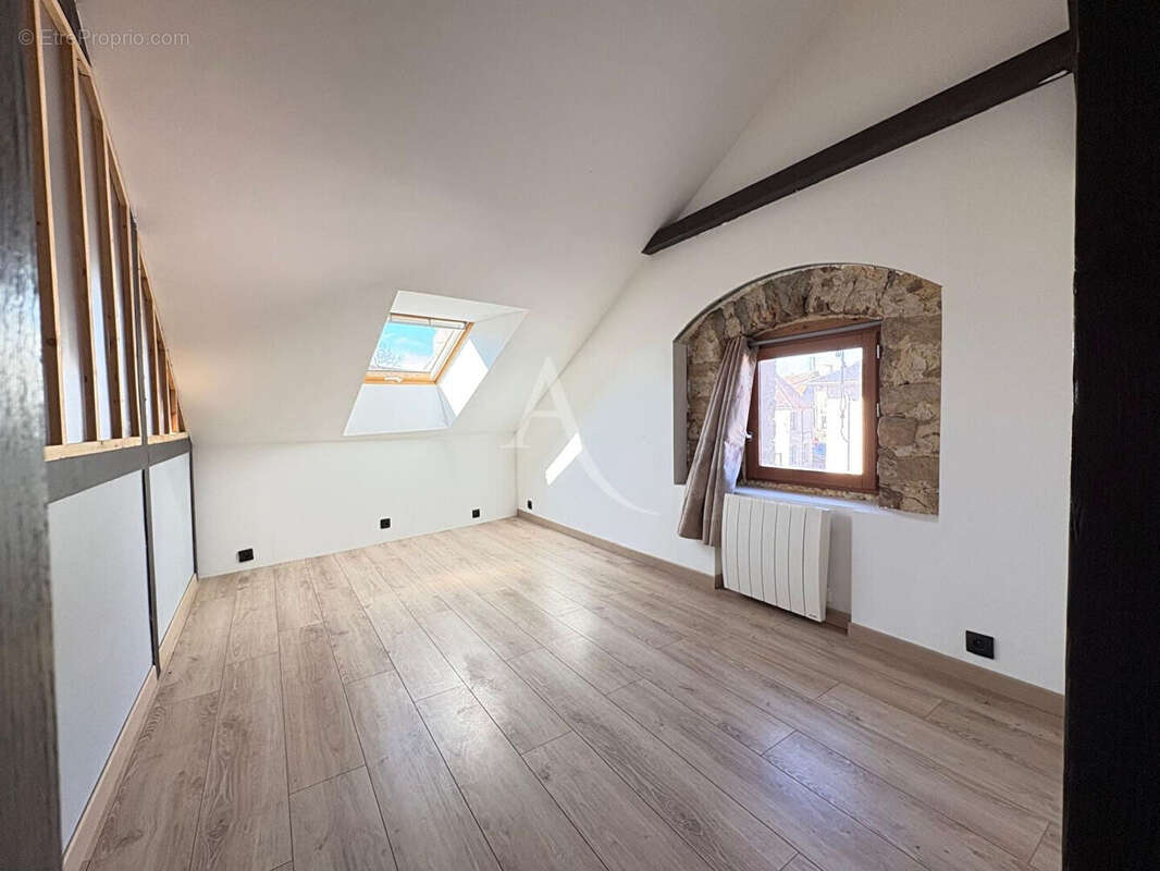 Maison à LE CHATELET-EN-BRIE