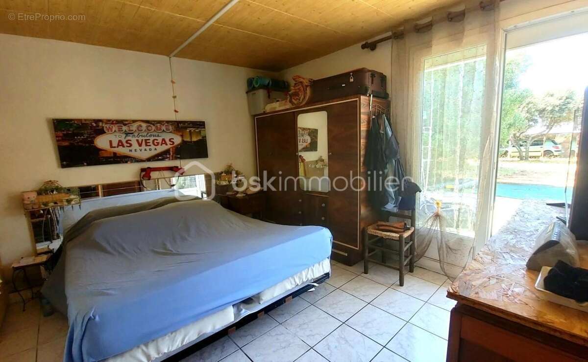 Maison sur un terrain de plus de 1700m² - photo 6