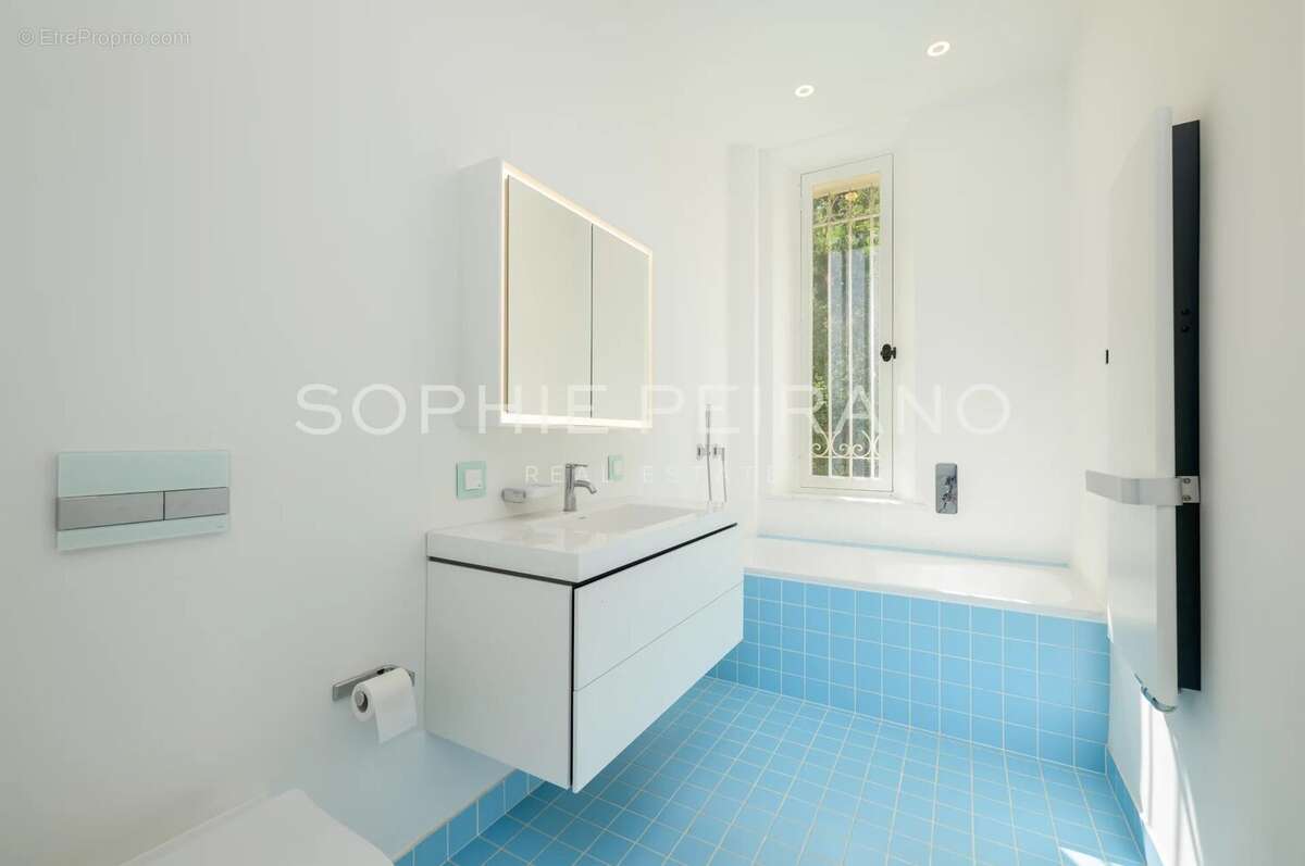 Antibes - villa belle époque avec piscine - photo 10