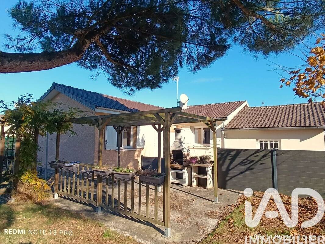 Photo 1 - Maison à SAINT-REMY-EN-BOUZEMONT-SAINT-GENEST-ET-ISSON