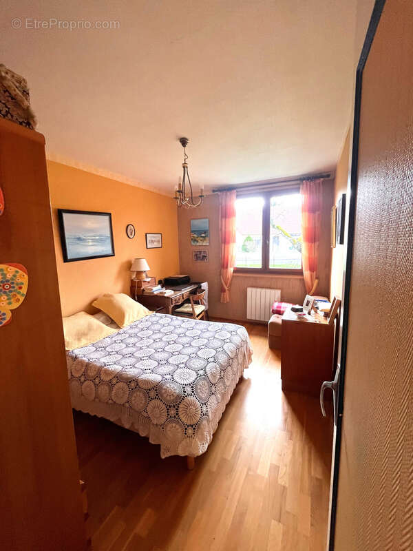 Maison à YZEURE